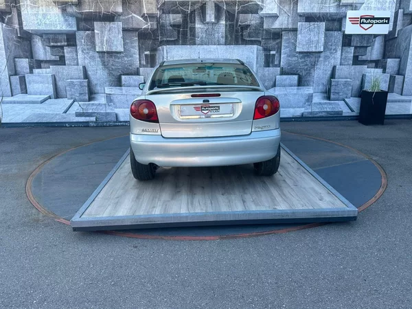 Renault Mégane 1.6i 79KW - foto 8