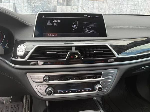 BMW Řada 7 740i, 239KW, LONG, SOFT - foto 14