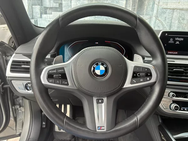 BMW Řada 7 740i, 239KW, LONG, SOFT - foto 16