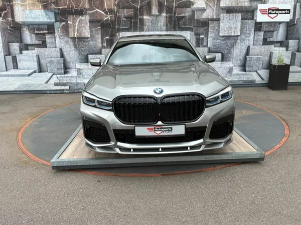 BMW Řada 7 740i, 239KW, LONG, SOFT - foto 2