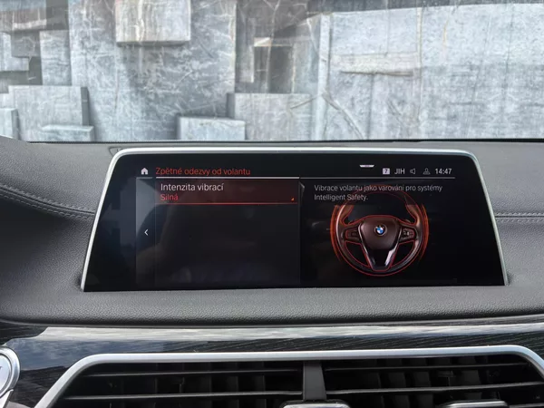 BMW Řada 7 740i, 239KW, LONG, SOFT - foto 34