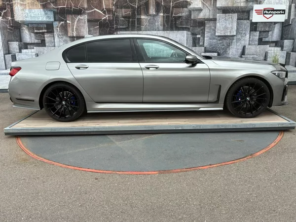 BMW Řada 7 740i, 239KW, LONG, SOFT - foto 5