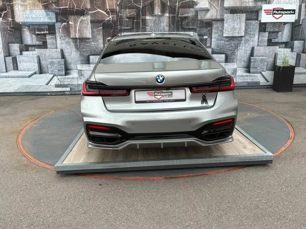 BMW Řada 7 740i, 239KW, LONG, SOFT - foto 7