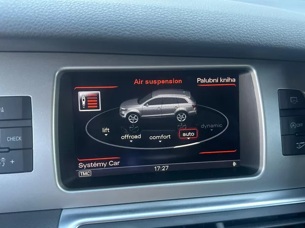 Audi Q7 3.0TDi, 180KW, S-LINE, VZDUCH - foto 15