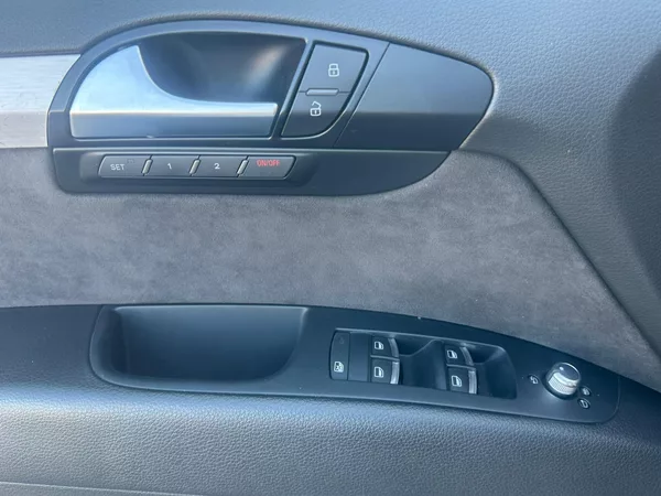Audi Q7 3.0TDi, 180KW, S-LINE, VZDUCH - foto 17