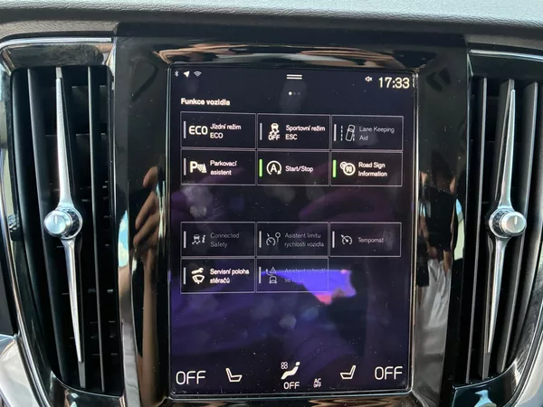 Volvo V90 2.0D, 110KW - foto 15