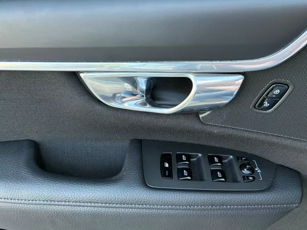 Volvo V90 2.0D, 110KW - foto 19