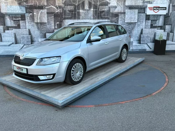 Škoda Octavia 1.6TDi, 81KW, TEMP., VYHŘ. SED - foto 3