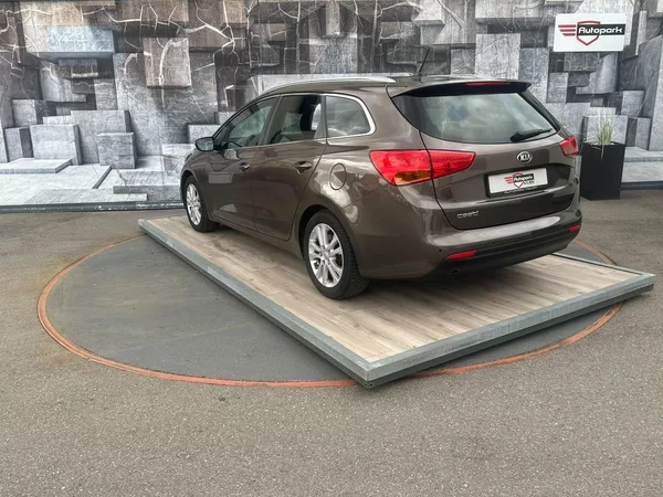 Kia Ceed 1.4LPG, 73KW, EXCELLECE - foto 8