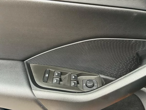 Škoda Octavia 1.5TSi,110KW,VYHŘ.SEDADLA,TEMP - foto 20