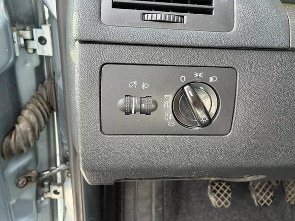 Škoda Fabia 1.4MPi, 55KW, TEMP., TOP STAV - foto 17