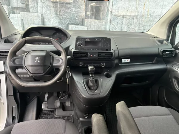 Peugeot Partner 1.5HDi, 96KW, VYHŘ. SEDADLA - foto 11