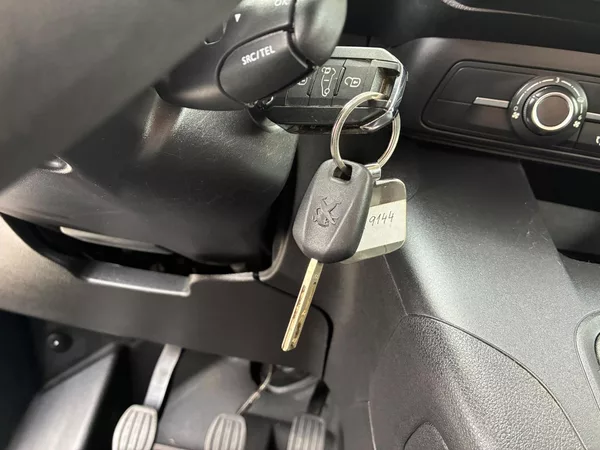 Peugeot Partner 1.5HDi, 96KW, VYHŘ. SEDADLA - foto 19