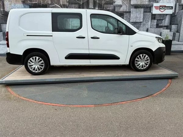 Peugeot Partner 1.5HDi, 96KW, VYHŘ. SEDADLA - foto 5