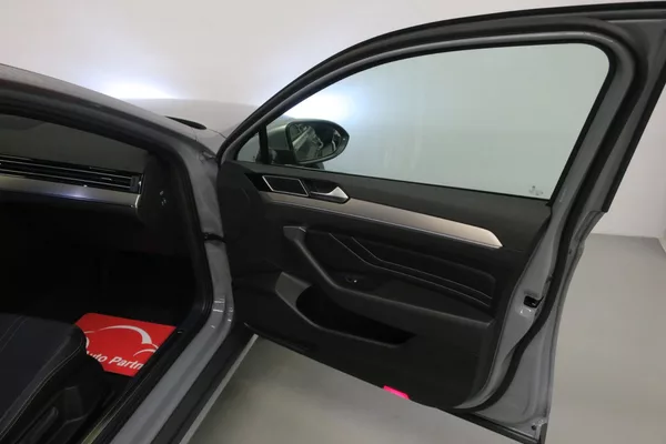 Volkswagen Passat Alltrack 2.0 TDI 147kW 4M DSG - foto 37