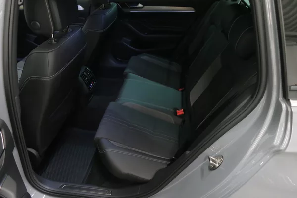 Volkswagen Passat Alltrack 2.0 TDI 147kW 4M DSG - foto 43