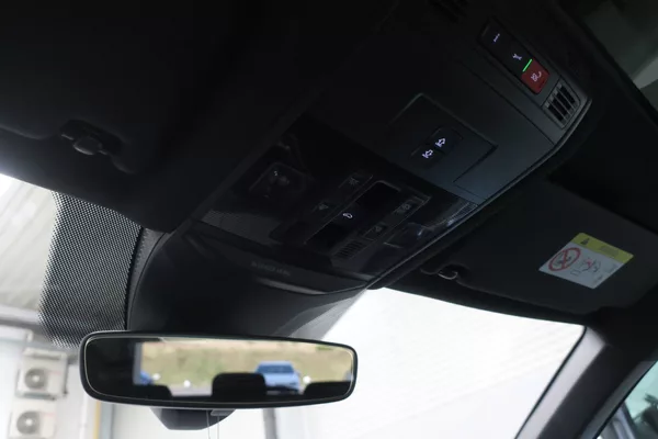 Volkswagen T-Roc Sport 1.5 TSI 110 kW manuál - foto 20