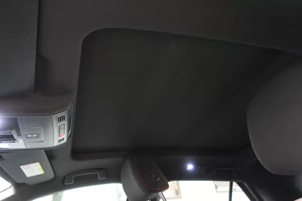 Volkswagen T-Roc Sport 1.5 TSI 110 kW manuál - foto 21