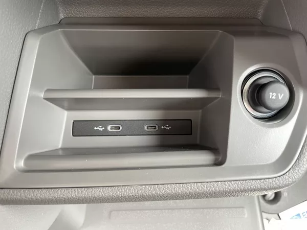 Volkswagen Crafter DOKA 35 103kW Tažné 7míst - foto 7