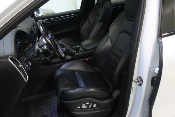 Porsche Cayenne Coupe 3.0 V6 Tiptronic Vzduch - foto 11