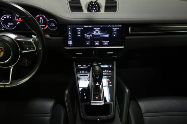 Porsche Cayenne Coupe 3.0 V6 Tiptronic Vzduch - foto 25