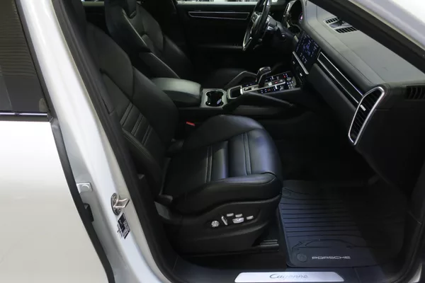 Porsche Cayenne Coupe 3.0 V6 Tiptronic Vzduch - foto 36
