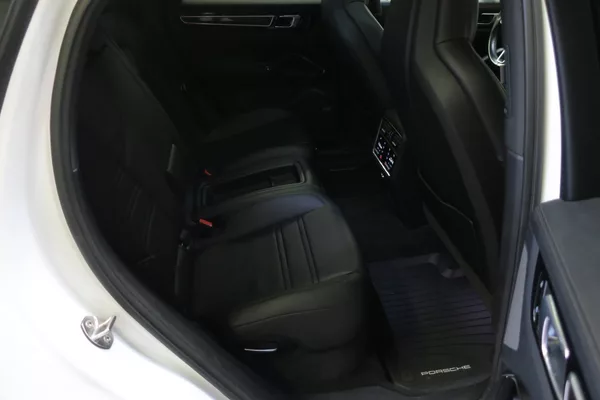 Porsche Cayenne Coupe 3.0 V6 Tiptronic Vzduch - foto 38