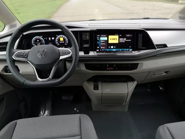 Volkswagen Multivan Trend 2,0 TDI 110kW IQ.LIGHT - foto 10