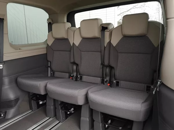Volkswagen Multivan Trend 2,0 TDI 110kW IQ.LIGHT - foto 11