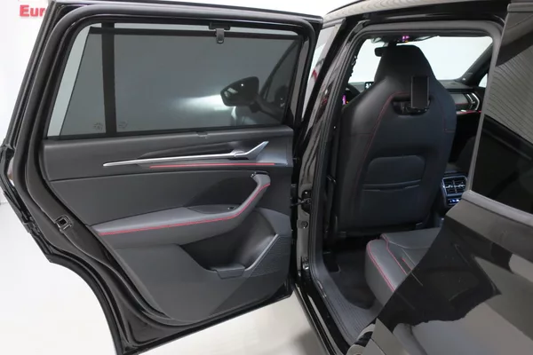 Škoda Kodiaq RS 2.0 TSI 195 kW KŮŽE + PANO - foto 42
