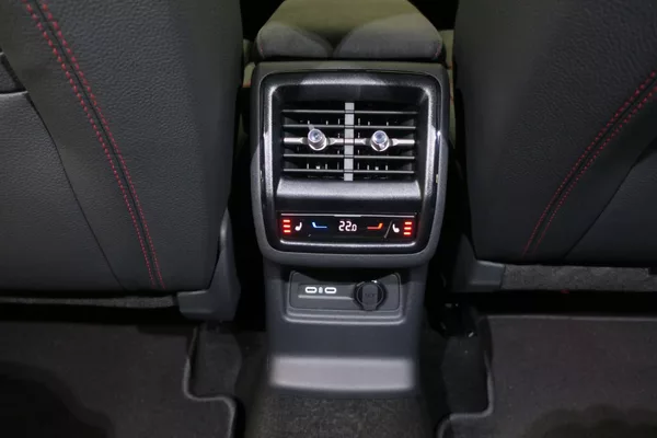 Škoda Kodiaq RS 2.0 TSI 195 kW Panorama NEW - foto 44