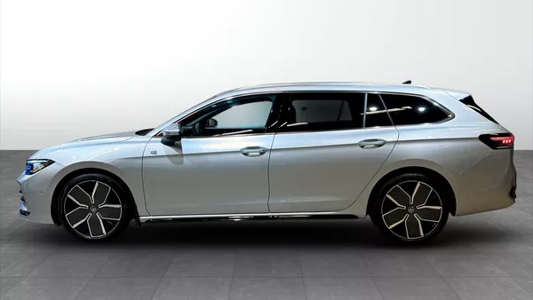 Volkswagen Passat R-Line 2,0TDI 142kW 4M Nez.Top - foto 3