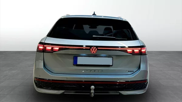 Volkswagen Passat R-Line 2,0TDI 142kW 4M Nez.Top - foto 5