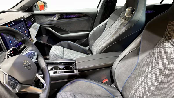 Volkswagen Passat R-Line 2,0TDI 142kW 4M Nez.Top - foto 7