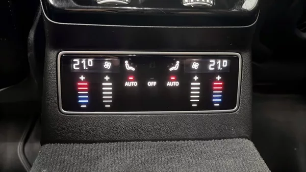 Audi A6 2,0TDI AVANT Quattro S-Line - foto 10