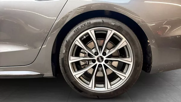 Audi A6 2,0TDI AVANT Quattro S-Line - foto 14