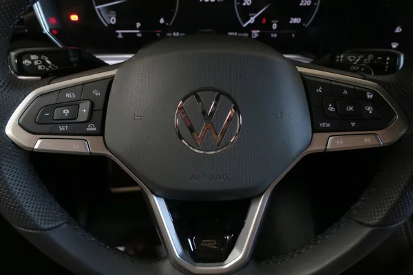 Volkswagen Touareg NEW Final Edition R Line 210kW - foto 16