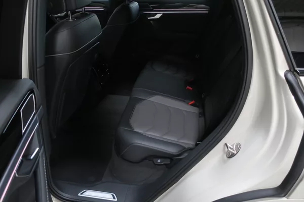Volkswagen Touareg NEW Final Edition R Line 210kW - foto 44