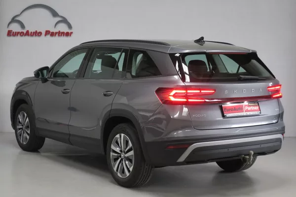 Škoda Kodiaq Selection142kW 4X4 DSG Nez.Top - foto 2