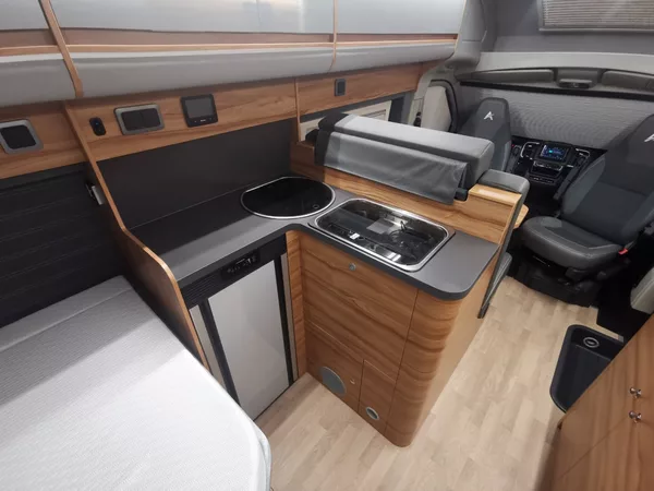 Affinity Camper ONE 2,2 Mjet 132 kW 9AT - foto 31