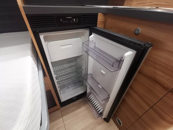 Affinity Camper ONE 2,2 Mjet 132 kW 9AT - foto 32