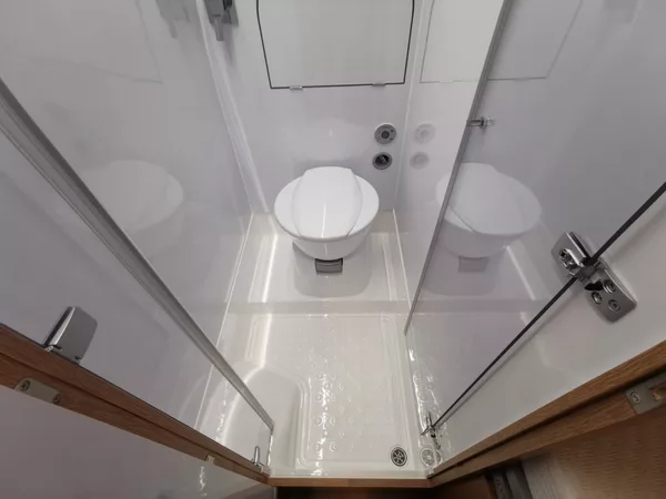 Affinity Camper ONE 2,2 Mjet 132 kW 9AT - foto 39