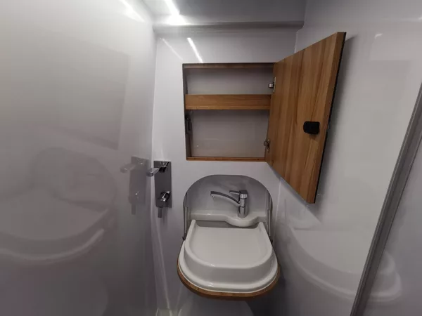 Affinity Camper ONE 2,2 Mjet 132 kW 9AT - foto 40