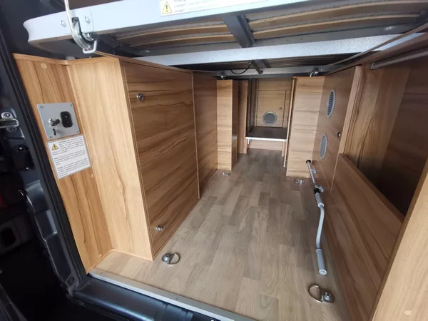Affinity Camper ONE 2,2 Mjet 132 kW 9AT - foto 46