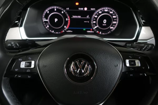 Volkswagen Passat Variant 2.0 TDI 176kW 4M. DSG Alltrack - foto 14