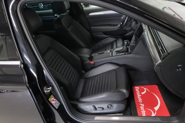 Volkswagen Passat Variant 2.0 TDI 176kW 4M. DSG Alltrack - foto 37