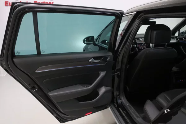 Volkswagen Passat Variant 2.0 TDI 176kW 4M. DSG Alltrack - foto 41