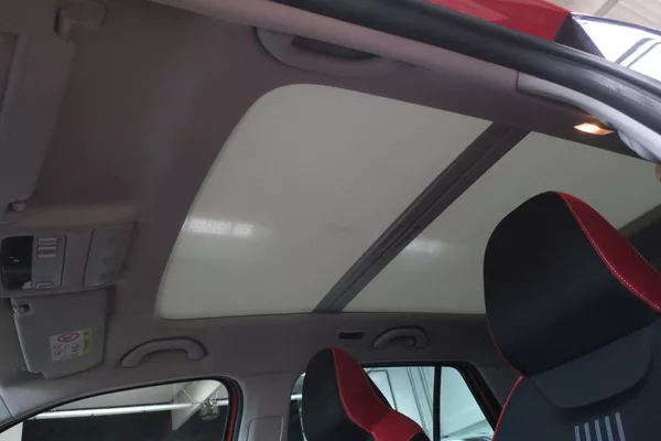 Škoda Fabia 1.2TSi Monte Carlo ČR - foto 10