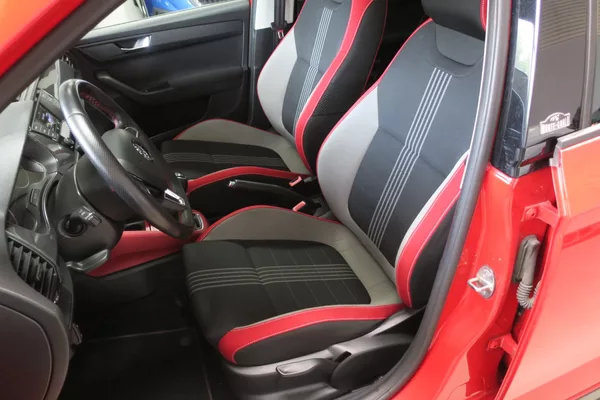 Škoda Fabia 1.2TSi Monte Carlo ČR - foto 13