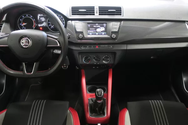 Škoda Fabia 1.2TSi Monte Carlo ČR - foto 25